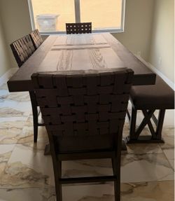 Dining set