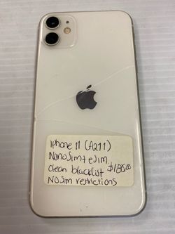 iPhone 11 A211 64 GB  CARRIER VERIZON NO SIM CARD RESTRICTIONS cracked on the back. Check pictures for more details.