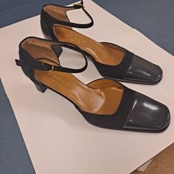 Gucci Womens Shoes 7 And Half Size