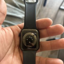 Apple Watch Series 8