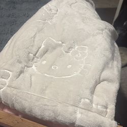Hello kitty blanket