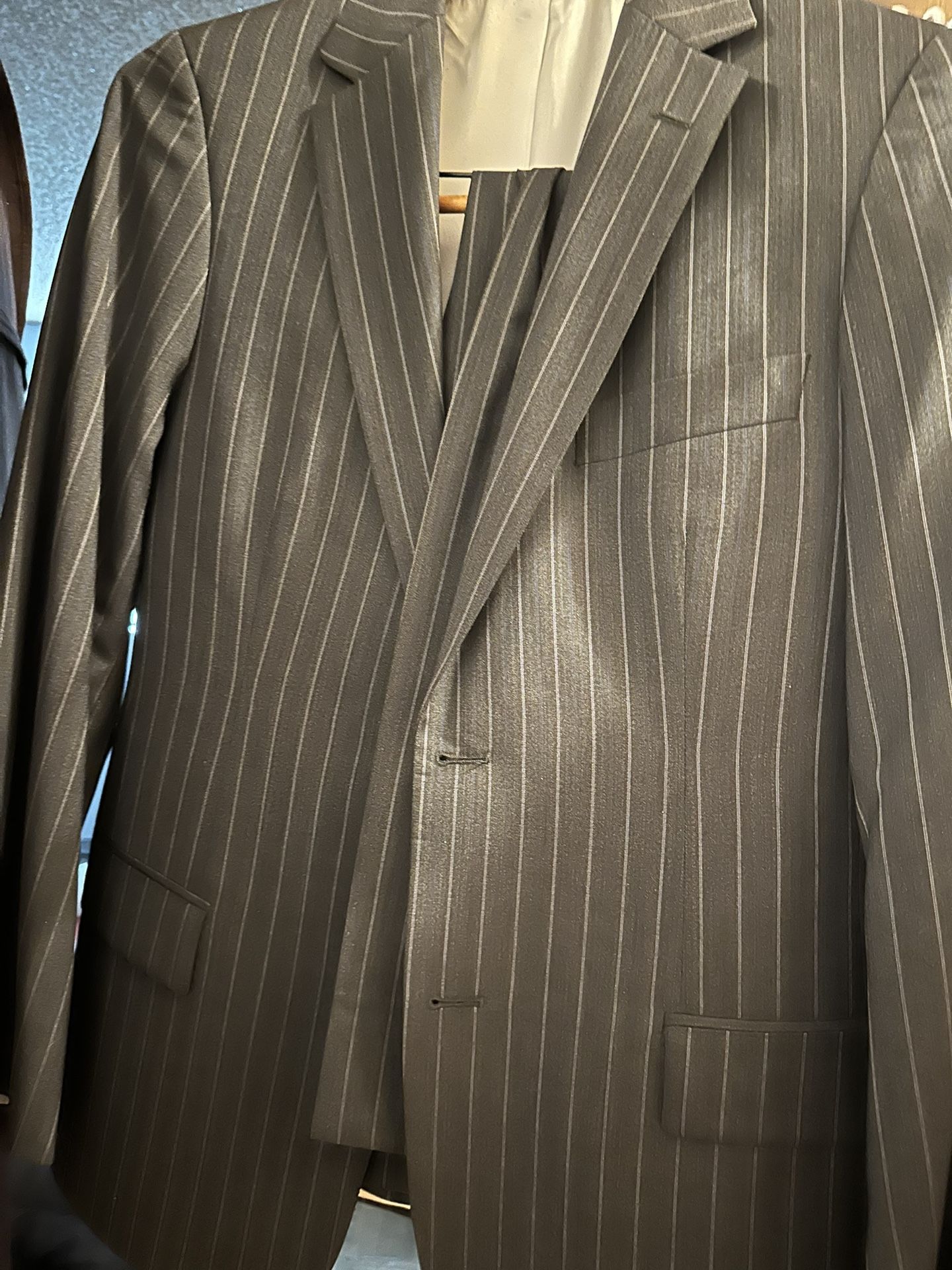 Hugo Boss Small Men’s Suit