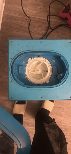 Snow cone machine