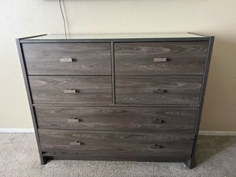 Dresser - 8 drawers