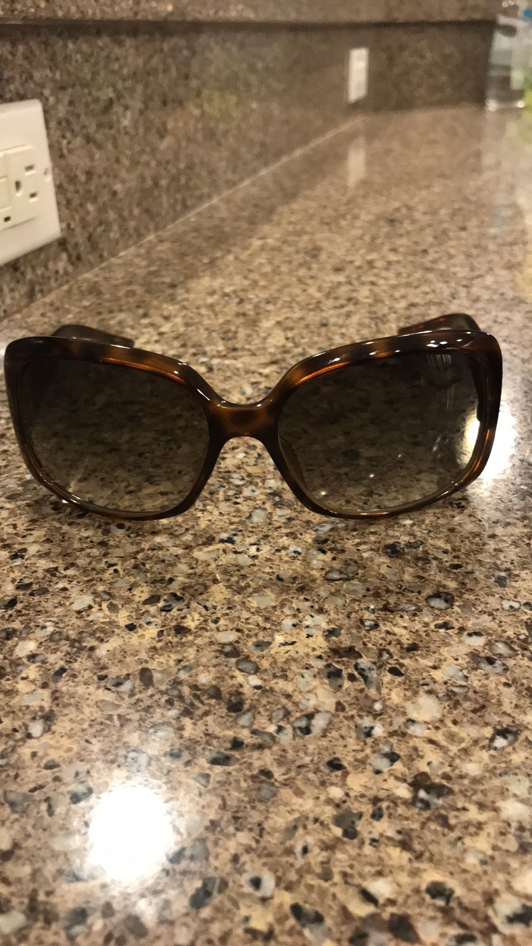 Brown Gucci Sunglasses 🔥