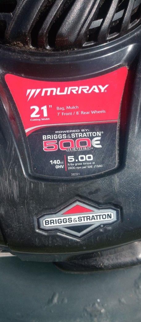 Lawn Mower With Briggs & Stratton Engine Ready To Work Just Serviced