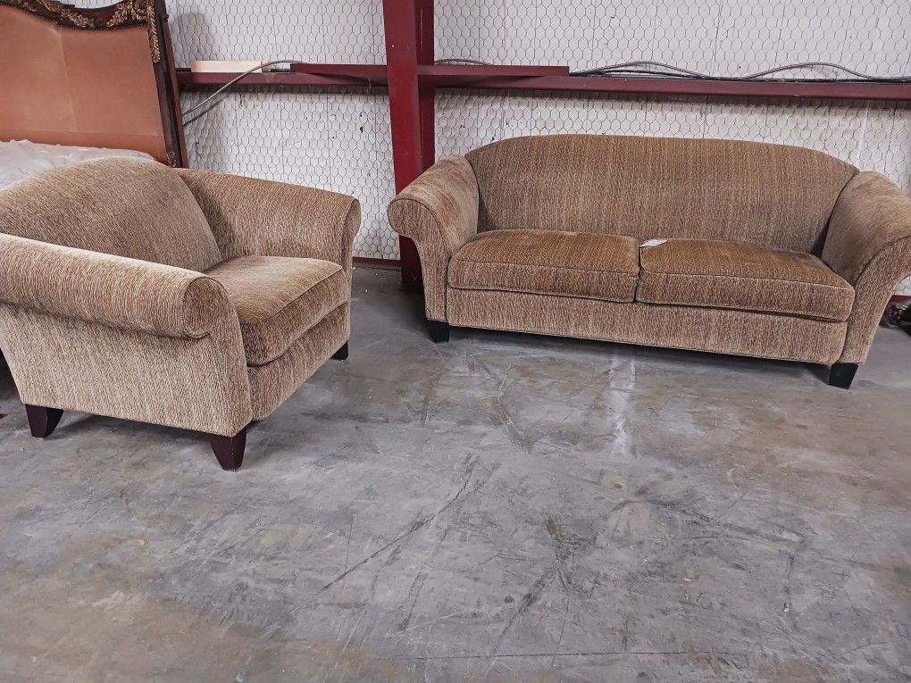 Sage Color Sofa Set By Rowe Furniture