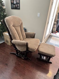 Dutalier Rocker With ottoman