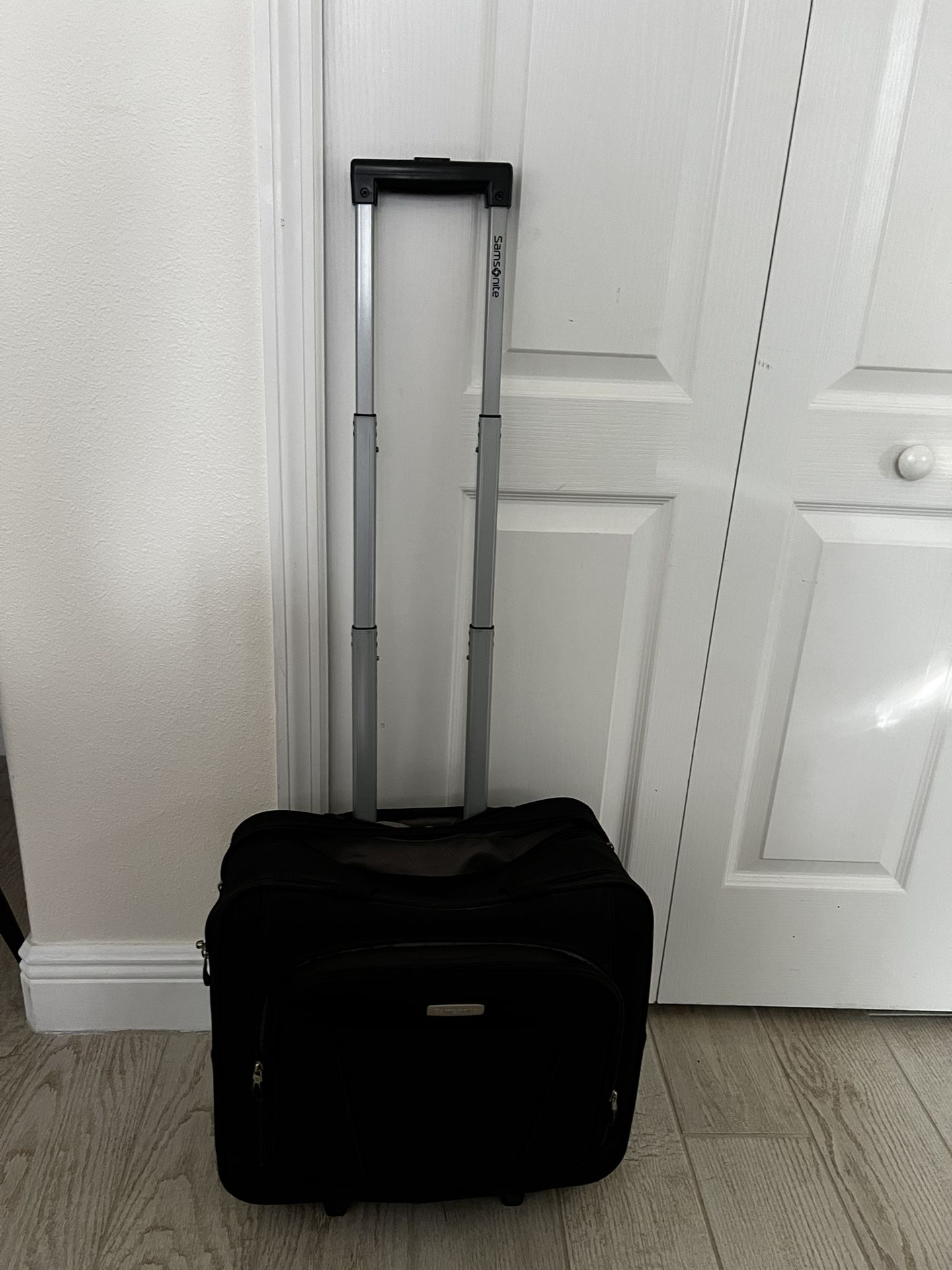 Samsonite Rolling Bag