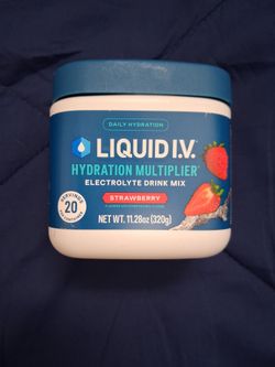 This is a 20-serving tub of Liquid I.V. Hydration Multiplier in Strawberry flavor.The formula contains 3x the electrolytes of the leading sports drink