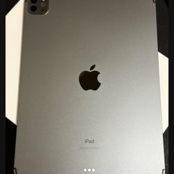 iPad Pro M1 11 Inch With Magic Keyboard 1TB - WiFi + Cellular - $900