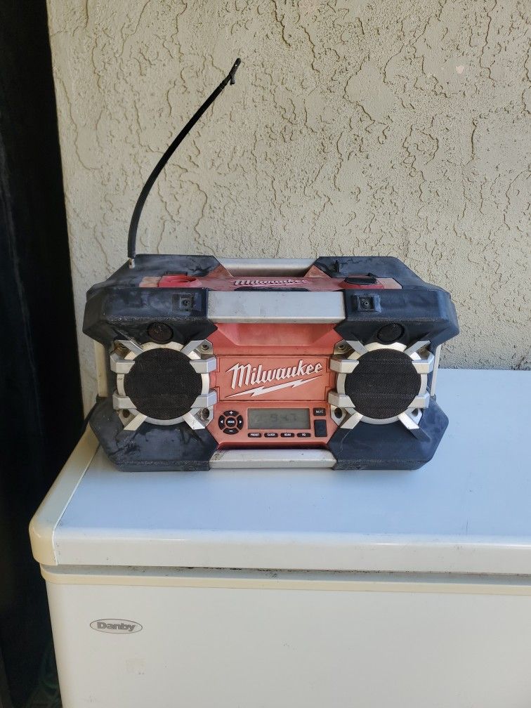 Milwaukee Jobsite Radio