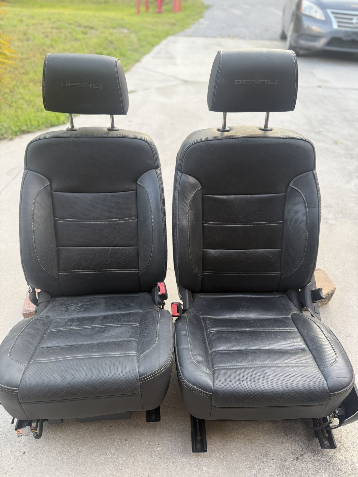 2017 Gmc Denali Front Seats