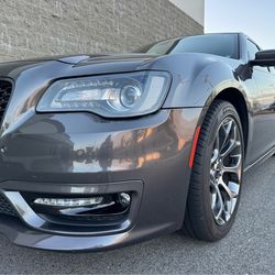 2018 Chrysler 300