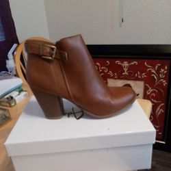 Womans Boot