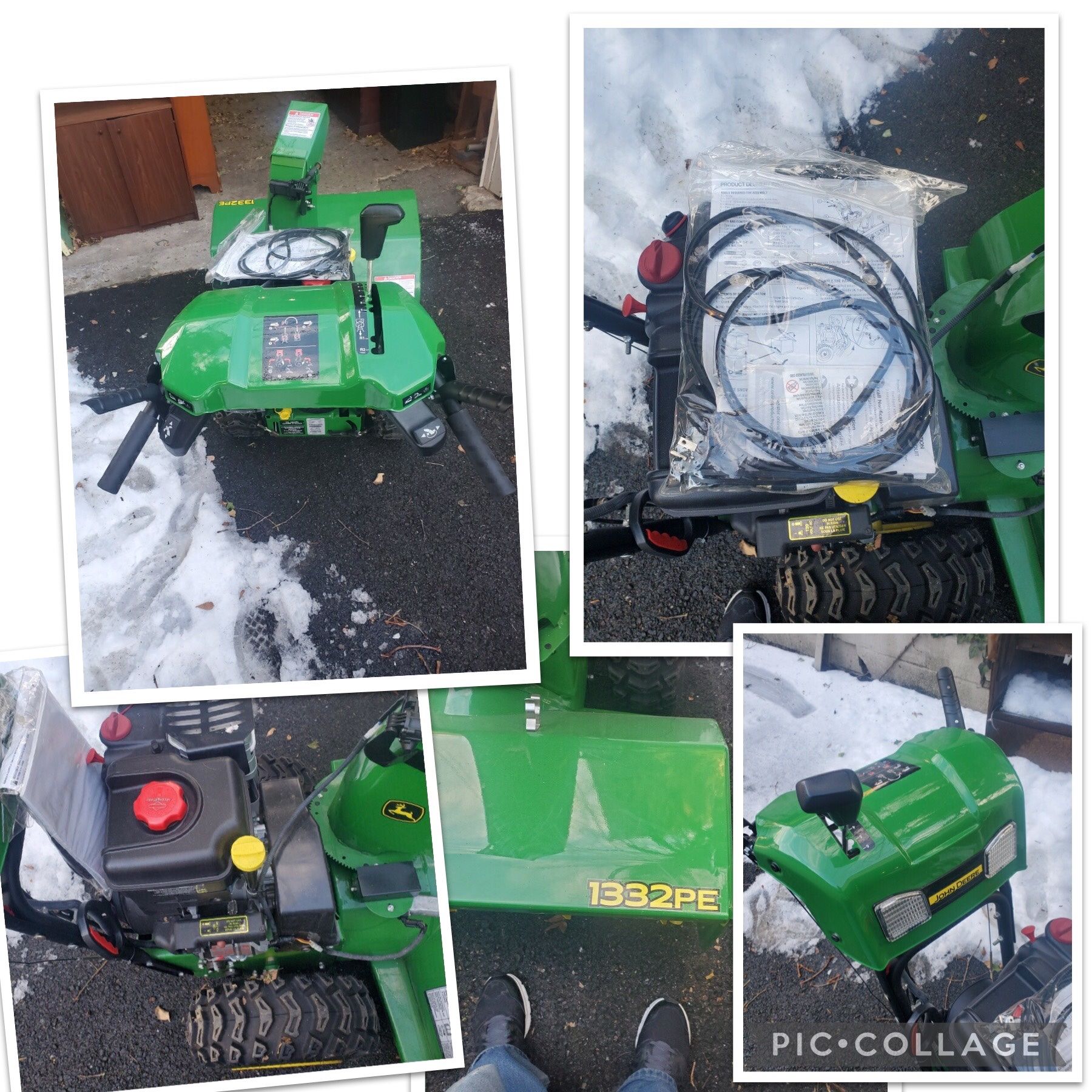 Like New John Deere 1332pe Snowblower