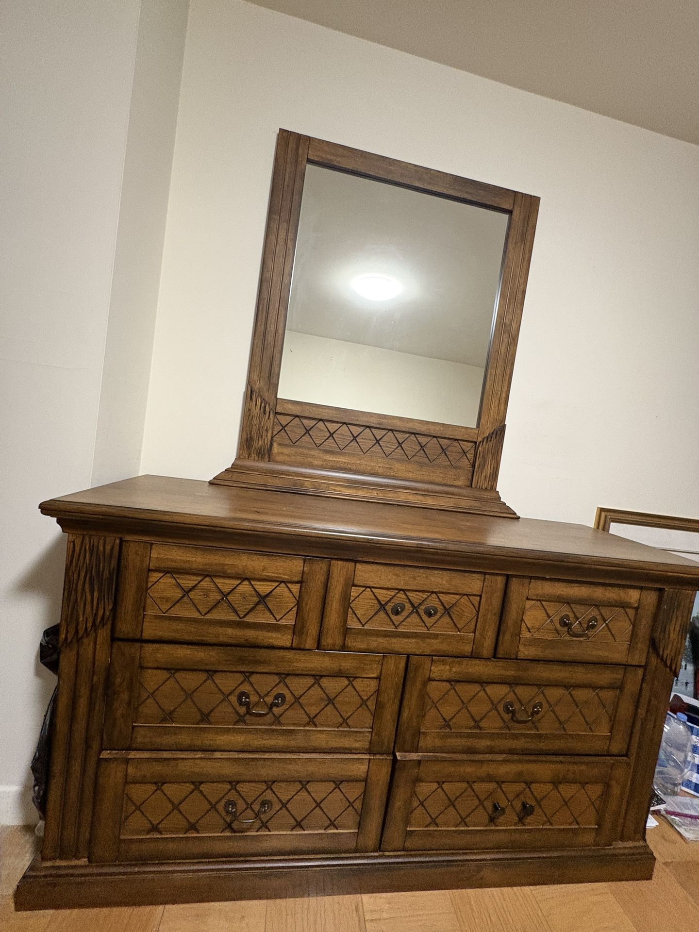 Queen Bedroom Set