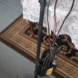 MINN KOTA 30LB THRUST 12 VOLTS 5 SPEED