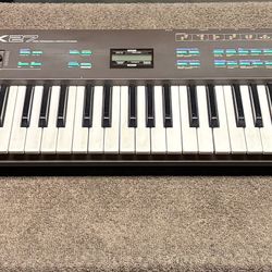 Yamaha DX27 Vintage Keyboard Acceptable Condition