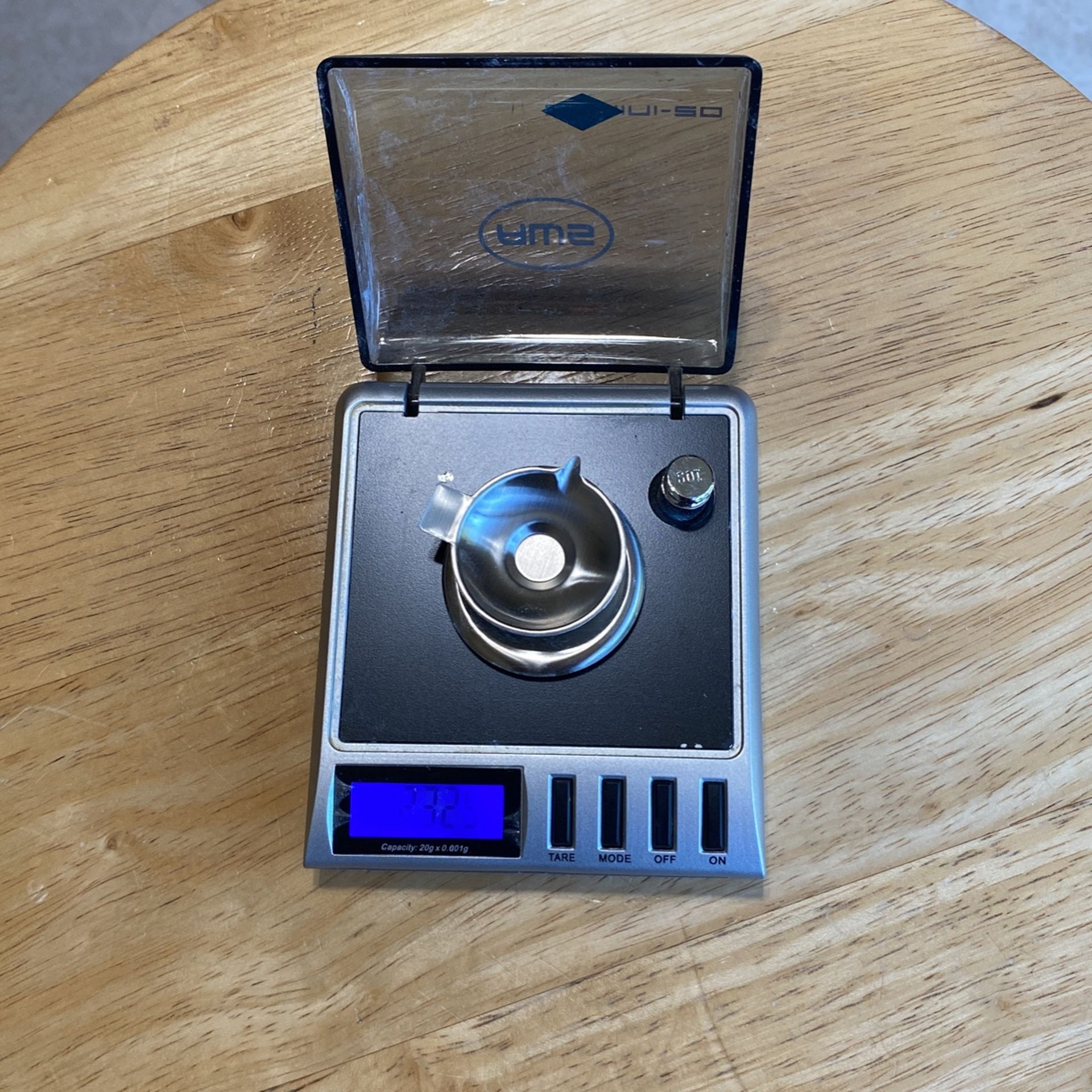 thumbnail image 2 of AWS Gemini-20 Portable Milligram Scale – 20g X 0.001g Accuracy, NEW In Box 2 of 5
