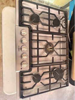5-burner Bosch gas cooktop