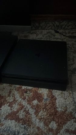 Sony PlayStation 4 Slim Console Xbox one