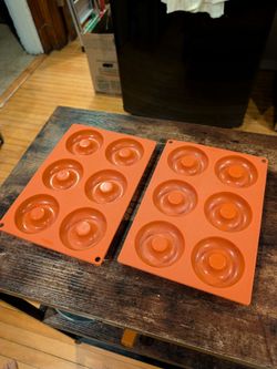 Silicone donut molds - set of 2