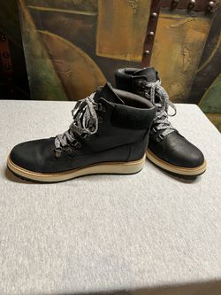 TOMS Ankle boots Size 8 Women's Mesa waterproof lace-up ankle boots in black leather/nubuck with grey laces. 
