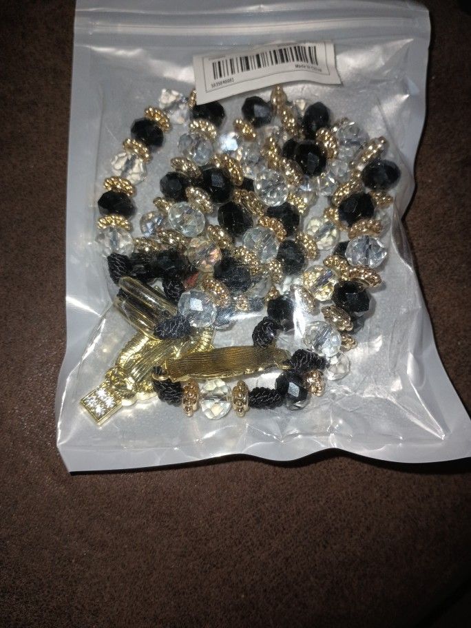 Rosario de la Virgen de Guadalupe en Blanco 🤍 y Negro 🖤📿🖤🤍 Virgin Marie Rosary in 🖤 and 🤍