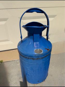 Vintage Large metal enamel Brewery can great as a planter a little rusted on the bottom