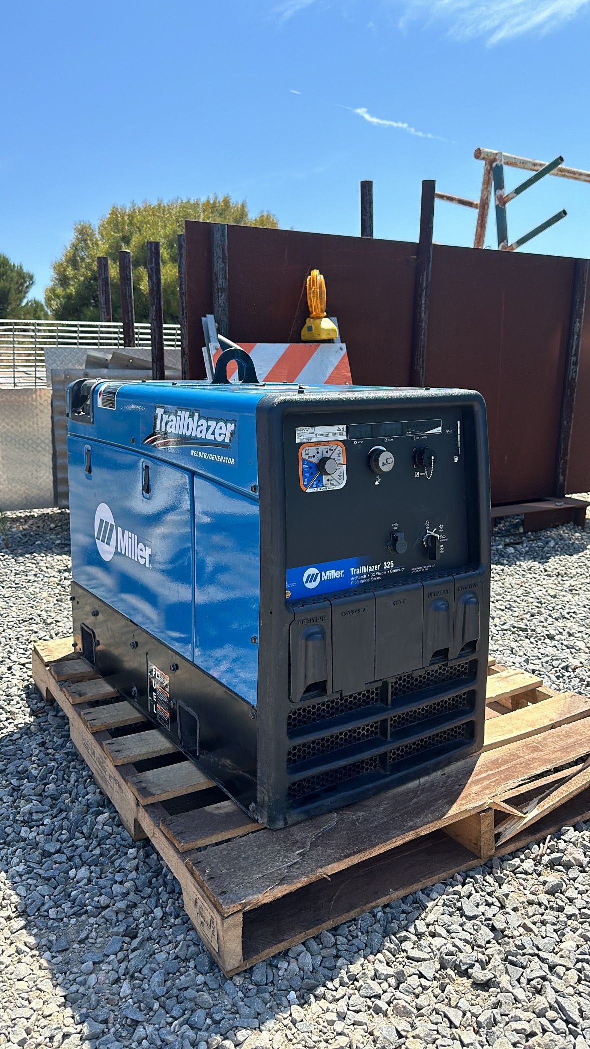 2023 Miller Trailblazer 325