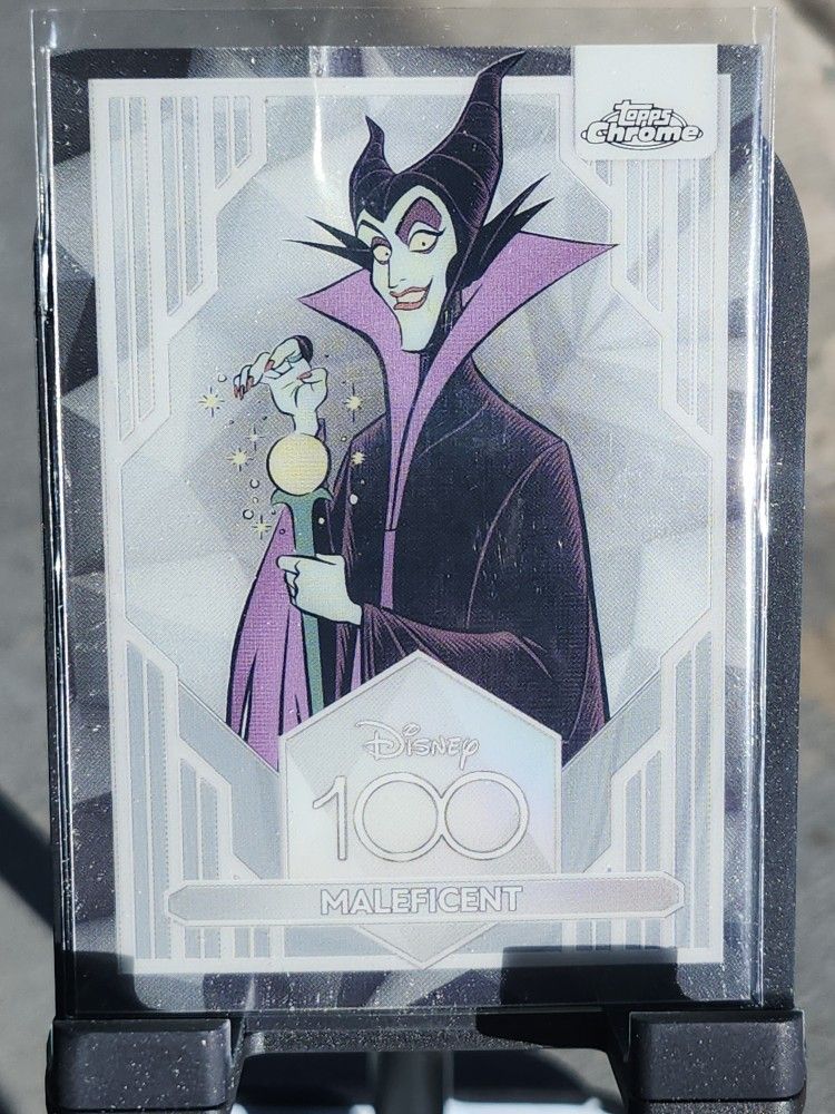Topps Chrome. Disney 100 Maleficent