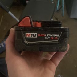 Milwaukee 18 V red lithium, five amp hour battery