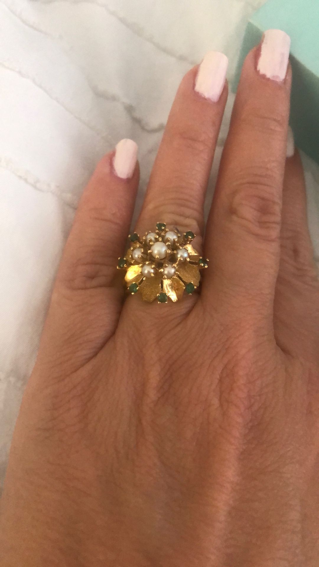 Gorgeous Diamond Gold And Emerald Ring 