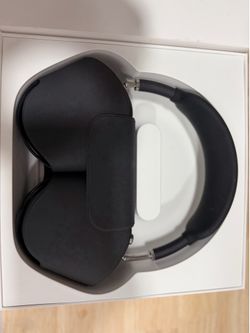 Apple AirPods Max (1st Generation) Space Gray (Black)