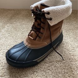 G.H. Bass & Co. Winter Boots, Size 10 Mens