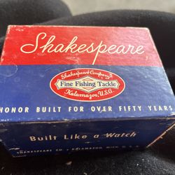Vintage Shakespeare Antique Criterion Deluxe Level Winding Fishing Reel 1960