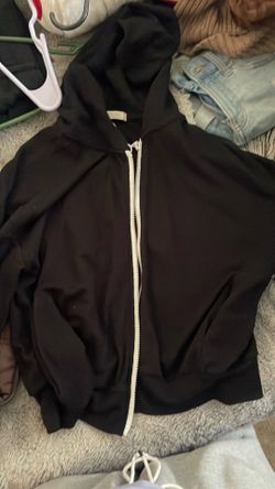 zip up sweater
