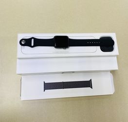🔥📲📲iPhone Apple Watch series 3 42MM Factory Unlocked with warranty