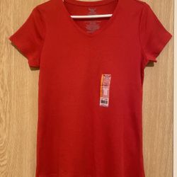 Women’s  T-shirt.