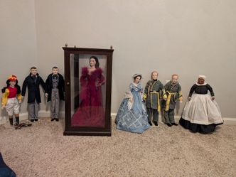 Franklin Mint Done with the Wind doll collection.