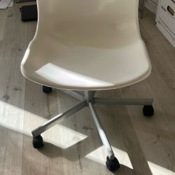 Office Adjustable In White - Like New!