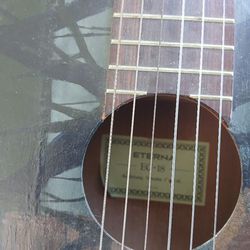 Kaosiung Yamaha acoustic guitar