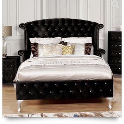 Alzrie Queen Bed set
