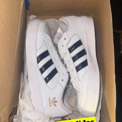 Brand New Adidas Kids Size 10c $25 