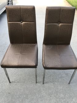 2 dining chairs