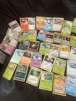 140 POKÉMON CARDS SOME ARE NOT SEEN IN PHOTOS