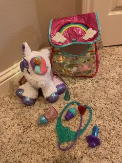 Barbie Unicorn Pet Doctor