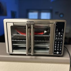 Brand New Gourmia Air-fryer/dehydrator 