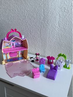 Minnie Mouse playhouse travel friendly